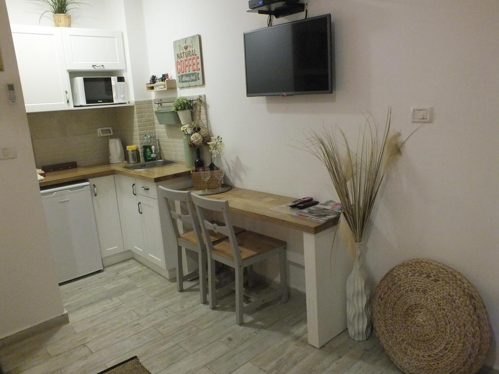 Banker'S Boutique Apartment Хайфа Стая снимка